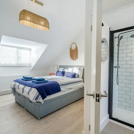 23 Coastal Comfort